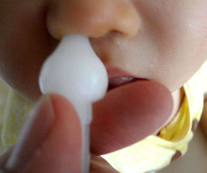 口で吸うタイプの鼻すい器（ママ鼻水トッテ）使い方